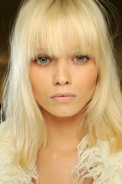 Look 32